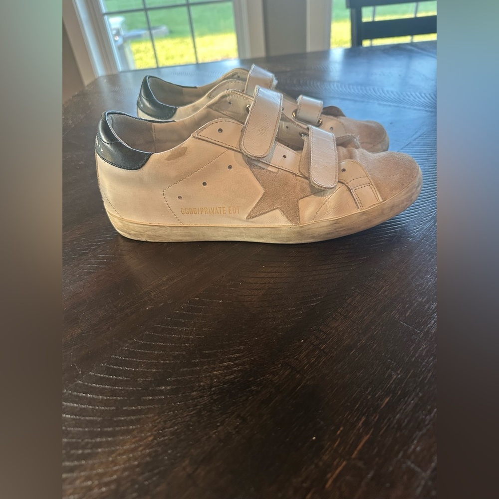 Golden Goose Sneakers